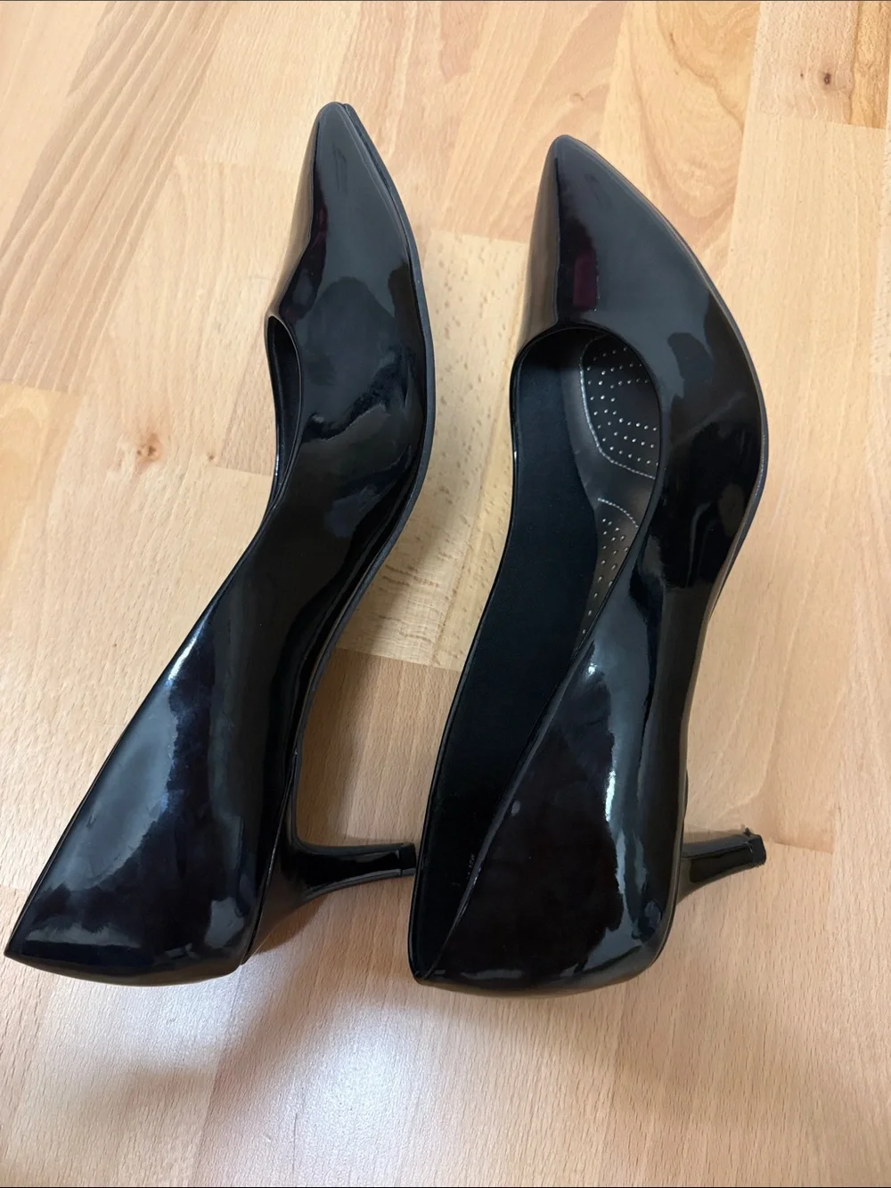 dexflex comfort Women's Black Patent Pointed-Toe Heels 12W